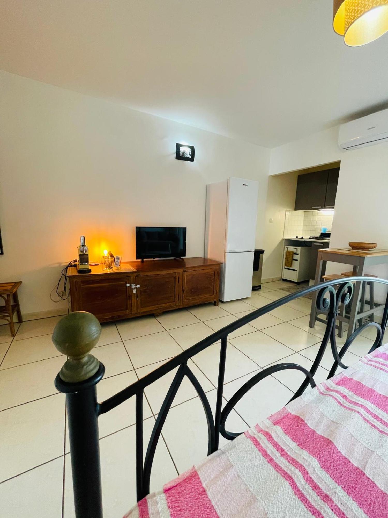 Prana Lodge Saint Gilles Les Bains 800 M De La Plage Kültér fotó